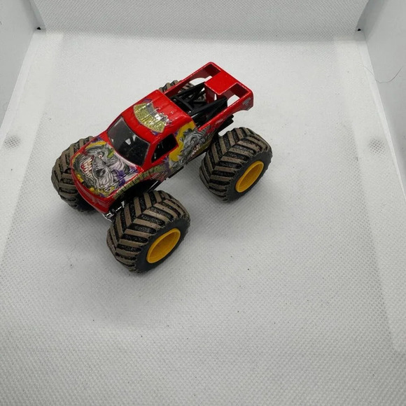 Hot Wheels Monster Jam 1:24 Scale Devastator - Picture 1 of 4